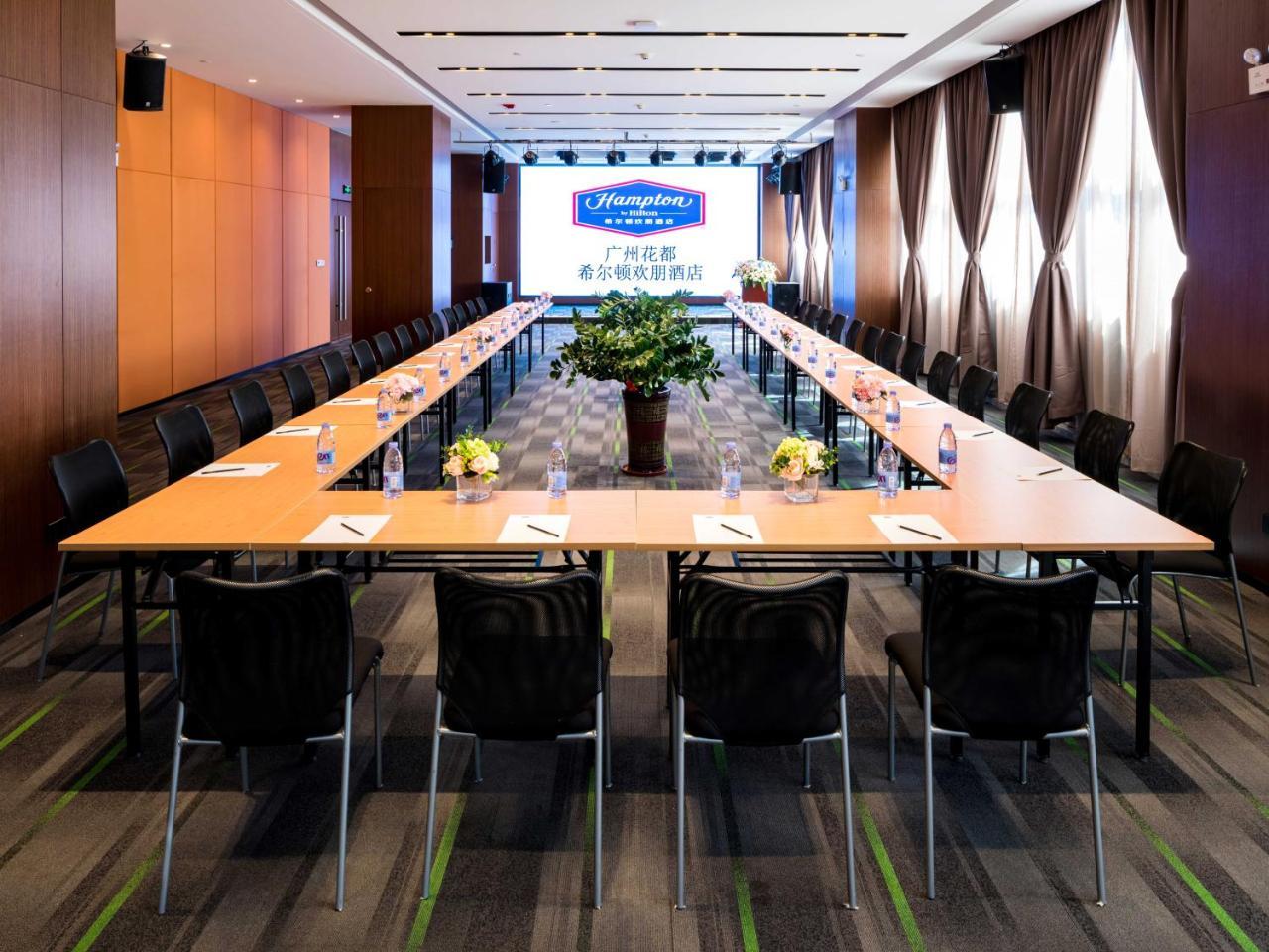 Готель Hampton By Hilton Guangzhou Huadu Екстер'єр фото